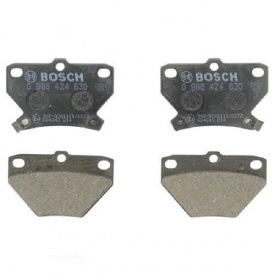 Тормозные колодки Bosch дисковые задние TOYOTA Yaris/Corolla -05 0986424630
