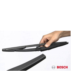 Щетка стеклоочистителя каркасная BOSCH Rear TW H355 Jeep Commander, Grand Cherokee [WH] (3 397 011 435) Львів