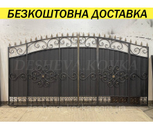 Кованые ворота с калиткой и пиками