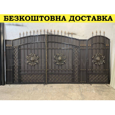 Ворота с ковкой и калиткой