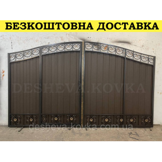 Кованые ворота с калиткой и пиками