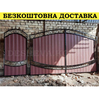 Кованые ворота из профнастилом