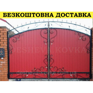 Кованые ворота из профнастилом и коваными элементами