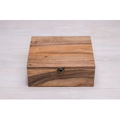 Дерев'яна шкатулка для наручних годинників ecoWalnut 8.2х20.8х18 см Львів