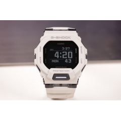 Годинник Casio G-SHOCK GBD-200UU-9ER Вишневе
