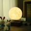 Настільний левітуючий нічник Night Light Magic Moon Magnetic Місяць на дерев'яній підставці (NLMMM36) Нове