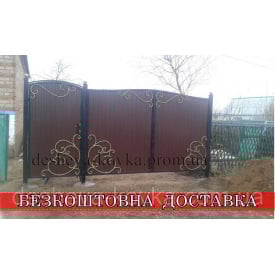 Распашные кованые ворота из калиткой и профнастилом