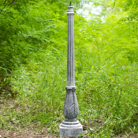 Скульптура садовая "Фонарный столб №2"