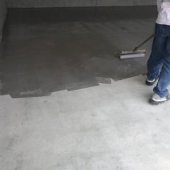 Эпоксидный двухкомпонентный грунт-праймер 1 кг REAL Paint Primer для металла, бетона и промышленных поверхност Черновцы