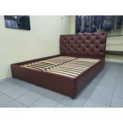 Двоспальне ліжко подіум Дайкірі Sentenzo зі зручним м'яким наголов'ям, прошитим каретною стяжкою Київ