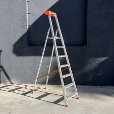 Драбина алюмінієва одностороння для дачі на 7 сходинок Техпром