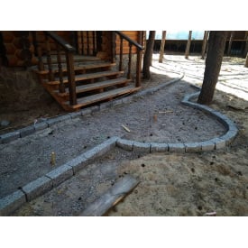 Гранітний бордюр колотий (Покостування)