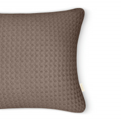 Наволочка COSAS Mousse Greek Waffle 45х45 см Шоколад Гуляйполе