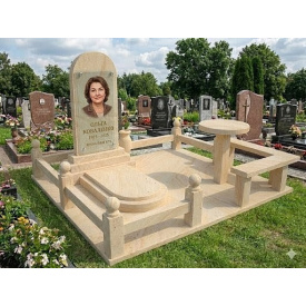 Елітний пам'ятник для жінки у світлому камені