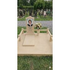 Недорогий меморіальний комплекс пісковик