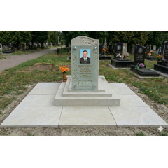 Великий пам'ятник для чоловіка піскавник Вишгород