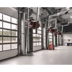 Промислові гаражні ворота Gant Plus Pro - панель Широка лінія, розмір 2600x2200 мм., колір Срібло RAL 9006. Ручне управління. Київ