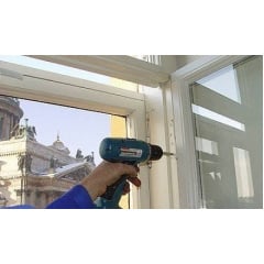 Установка поворотно-откидного механизма на поворотные створки Приморск