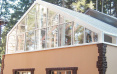 Крыша и стены из стекла
