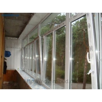 Вікна з профільної системи REHAU