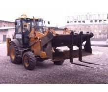 Оренда навантажувача JCB 3 CX з вилами 92 л.с