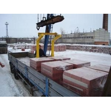 Разгрузка поддонов краном
