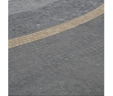 Тротуарна плитка Золотий Мандарин Креатив 60 мм чорний на білому цементі