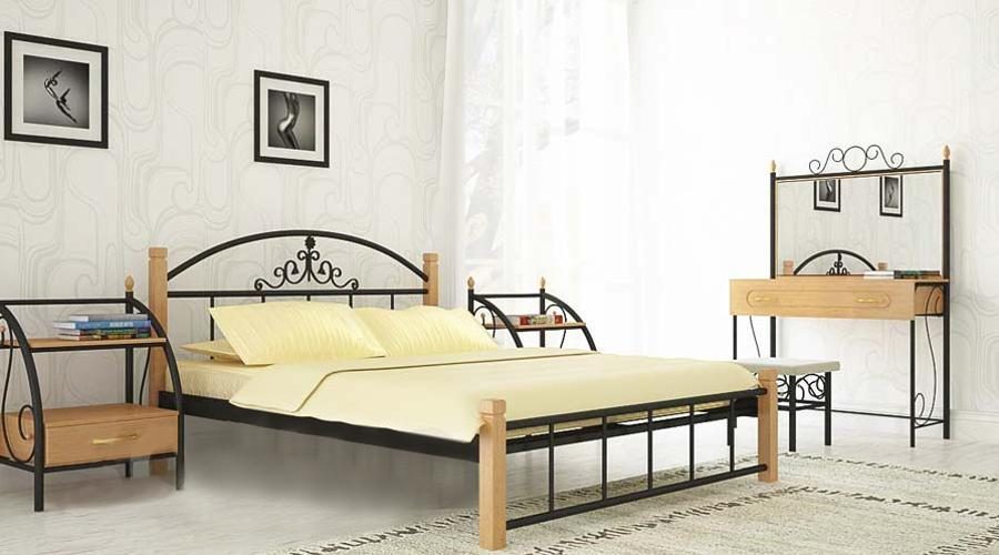 Ліжко Кассандра на дерев'яних ніжках