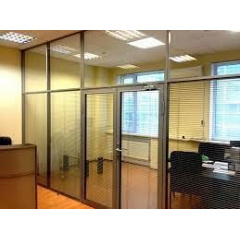 Стаціонарні перегородки для офісу або квартири з алюмінію, перегородки з плівкою на склі Вараш