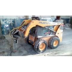 Аренда гидромолота на базе экскаватора погрузчика Bobcat Киев