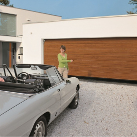 Ворота гаражные секционные Hormann RenoMatic light 2500х2500 мм Golden Oak decocolor
