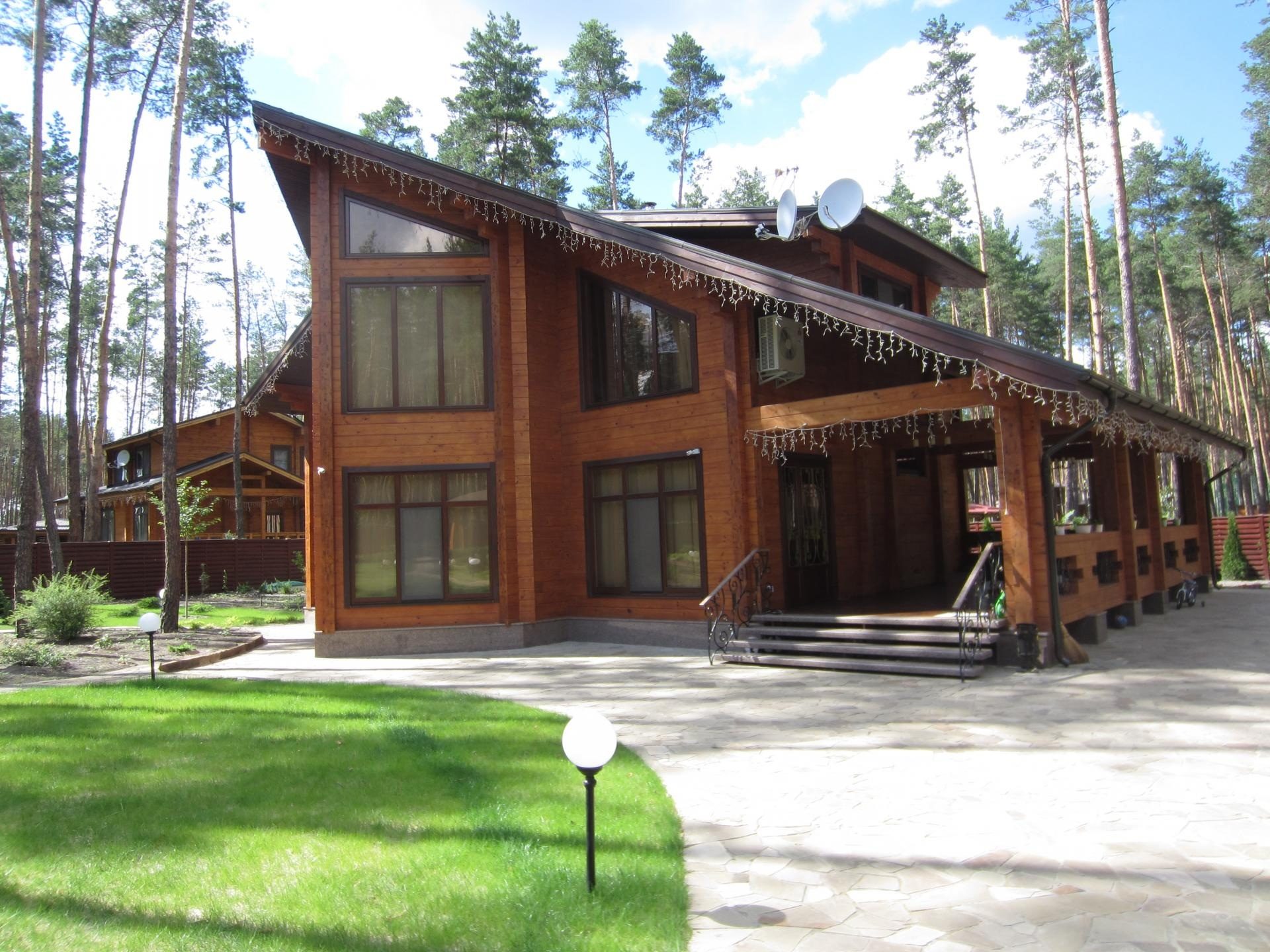 Деревянные окна в коттедж. Материал - дуб.