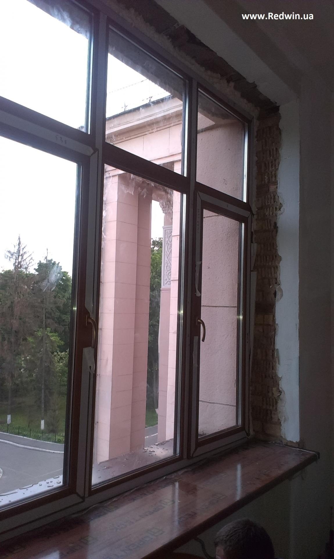 ПВХ вікна в університет від Редвин Груп