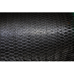 Сетка просечно-вытяжная оцинкованная 0,5 мм 25х60 мм 1х10 м черная Косов