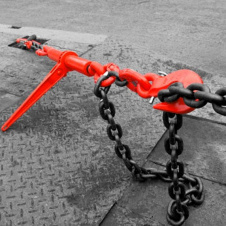 Стяжное устройство храпового типа