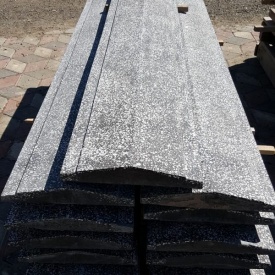 Бетонный парапет на забор МикаБет с мраморной крошкой 18 см серый