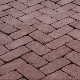 Тротуарная плитка Золотой Мандарин Кирпич Антик 200х100х60 мм на сером цементе бордовый