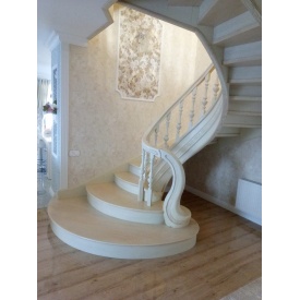 Виготовлення дубових спіральних сходів з різьбленою фігурою