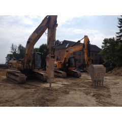 Аренда гусеничного экскаватора Caterpillar 320 Bl 1,5 м3 с гидромолотом 1800 кг Луцк