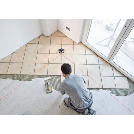 Укладання плитки на підлогу