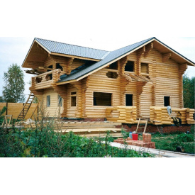 Будівництво дерев'яного будинку з оциліндрованої колоди