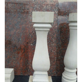 Балясина тесана з пісковика 700х200х200 мм світло-сіра