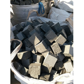 Бруківка пилено-колота Габро 100х100х100