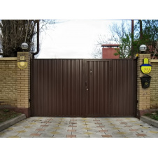 Ворота розпашні з профнастилу