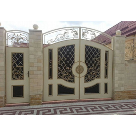 Ворота кованые закрытые с калиткой и замком Легран