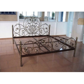 Ліжко кована двоспальне з міцним каркасом Legran