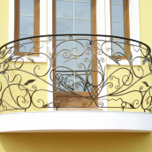 Изготовление балкона кованого для жилых домов