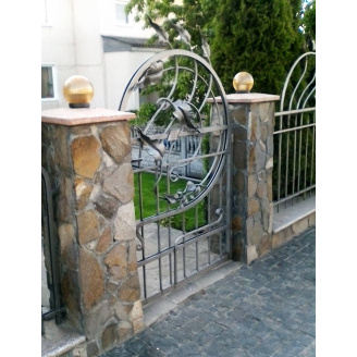 Кованый забор металлический симметрический с узором Legran