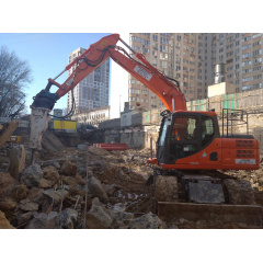 Аренда гидромолота на базе экскаватора погрузчика Bobcat Киев