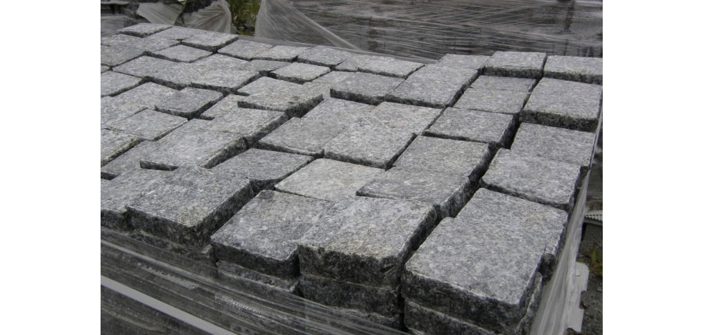 Французька бруківка з граніту